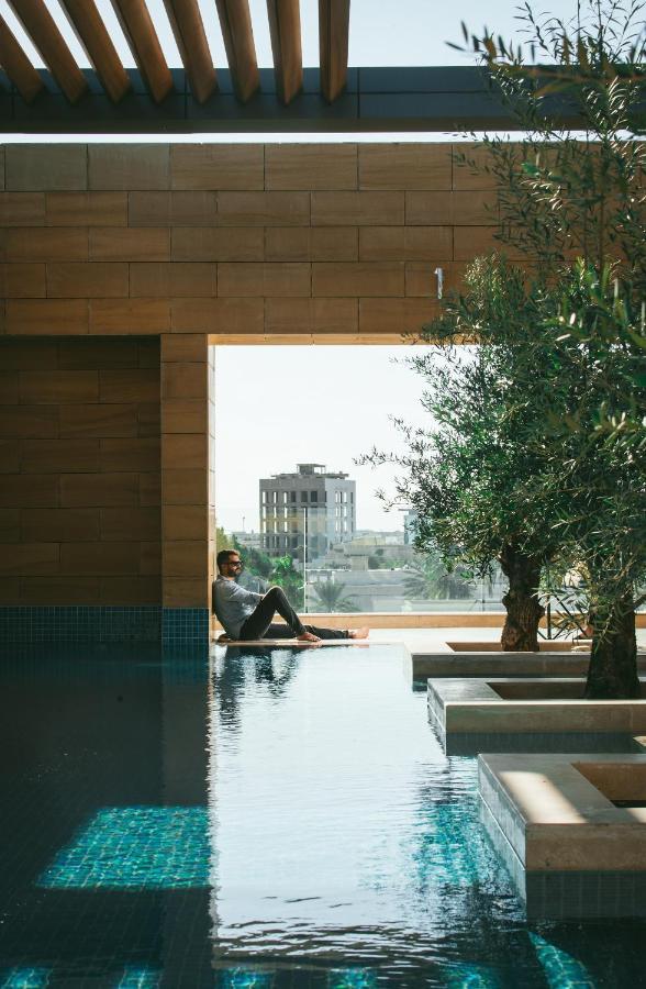 Shirvan Hotel City Yard Jeddah Exterior foto The pool at the hotel