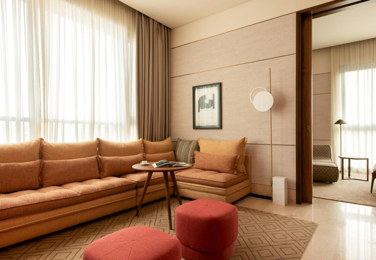 Shirvan Hotel City Yard Jeddah Exterior foto A living room at the hotel