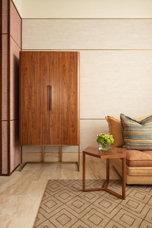 Shirvan Hotel City Yard Jeddah Exterior foto A room at the Mandarin Oriental