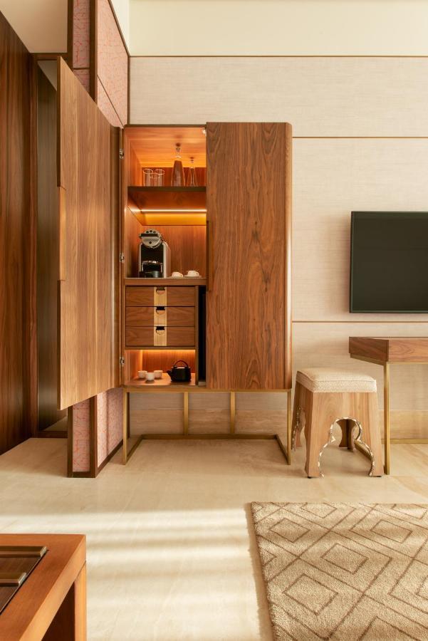 Shirvan Hotel City Yard Jeddah Exterior foto A Nespresso machine in a hotel room